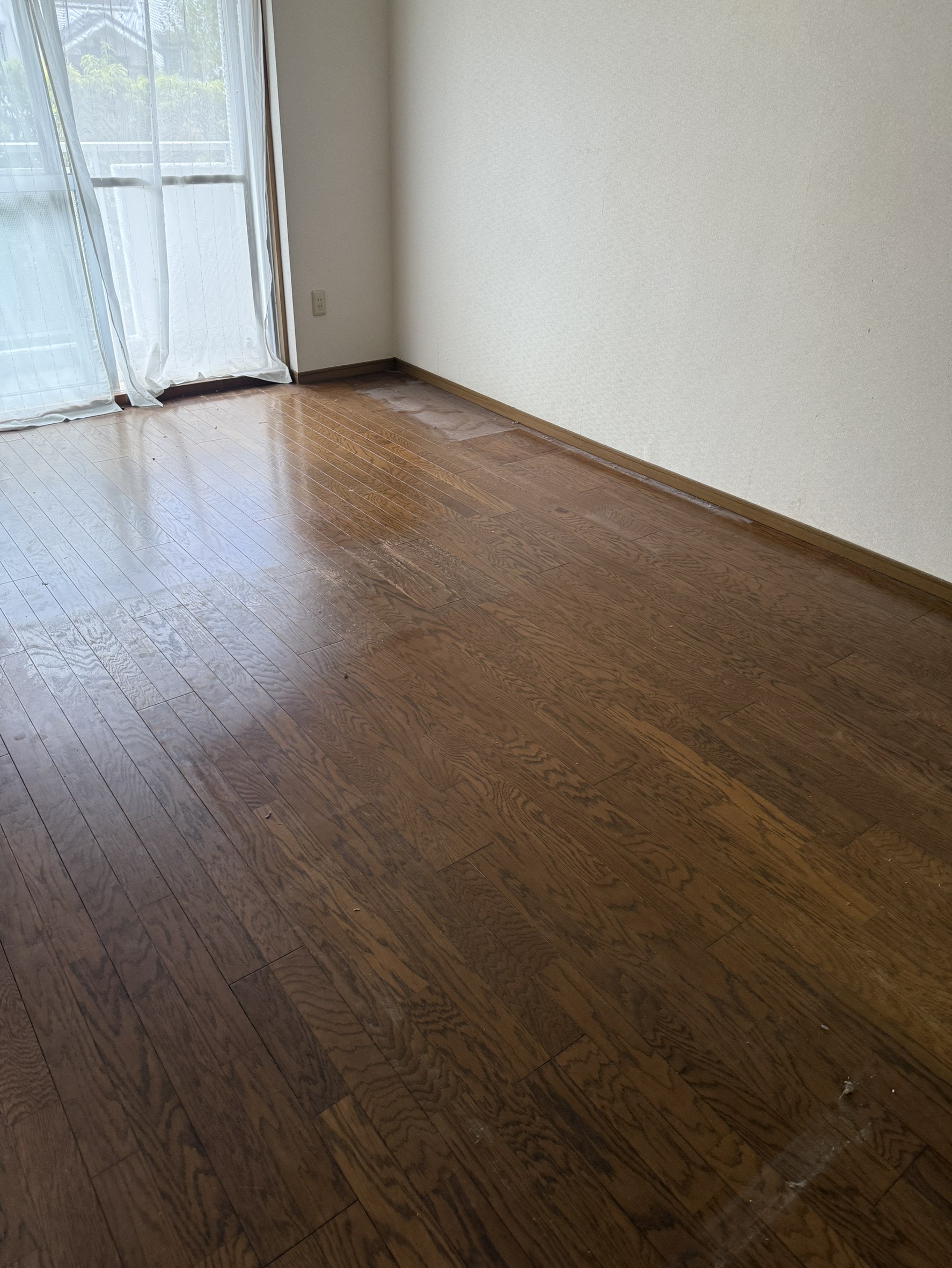 店舗什器回収後